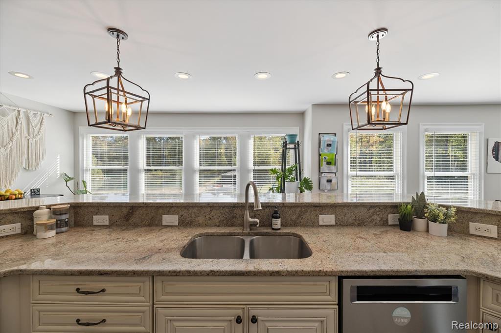 2160 E Jones Road, Howell, MI 48855 — Photo 40