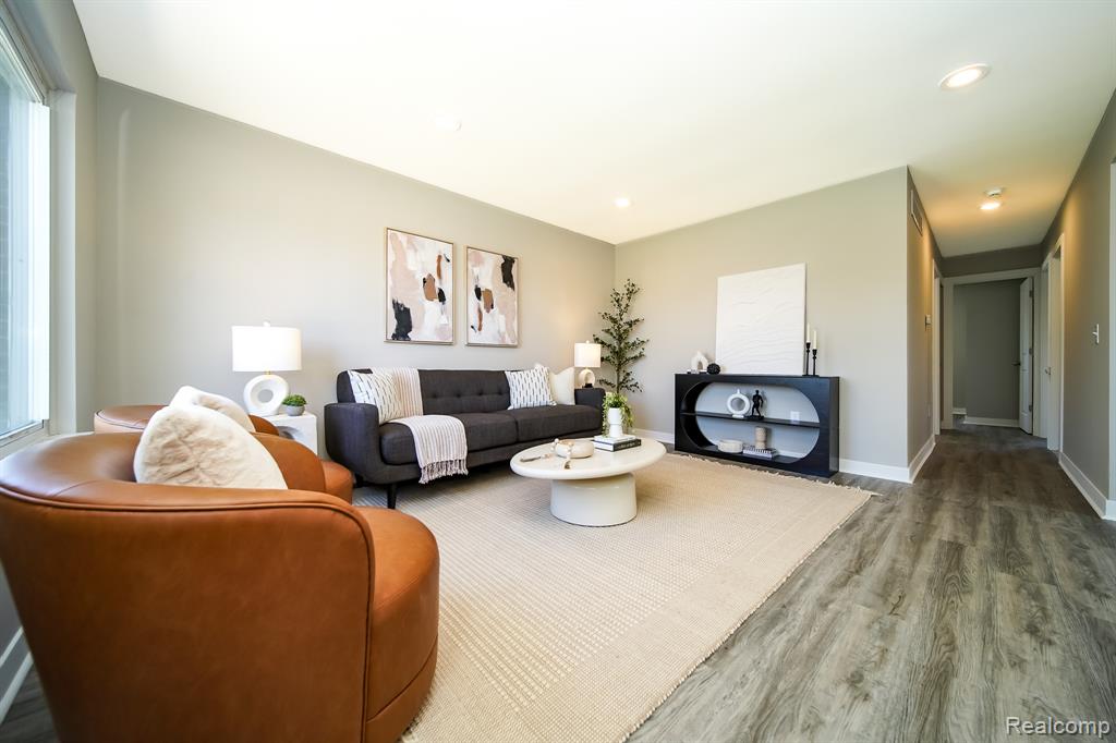 32100 Ruehle Avenue, Warren, MI 48093 — Photo 10