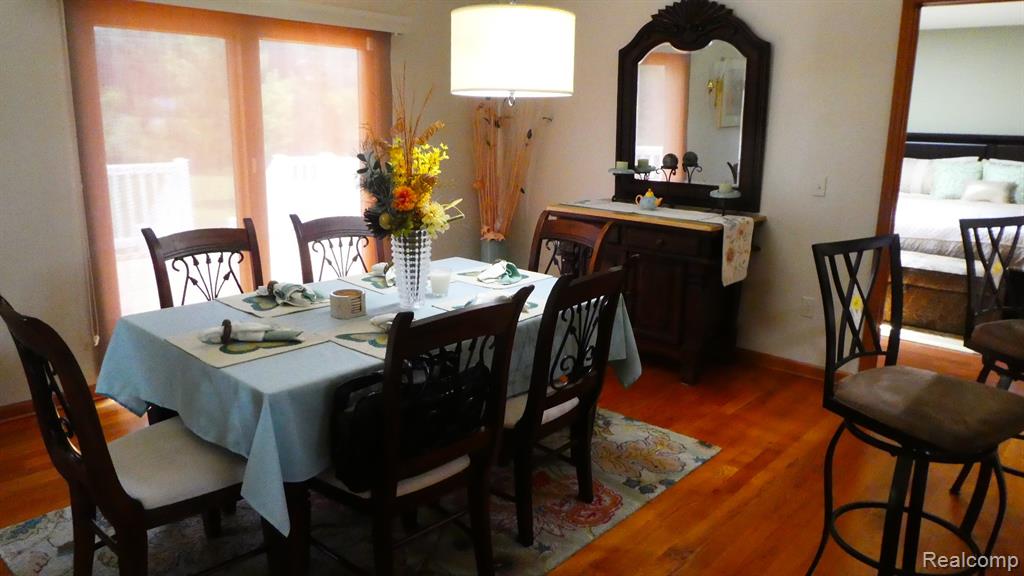 8051 Prestonwood Court, Flushing, MI 48433 — Photo 31