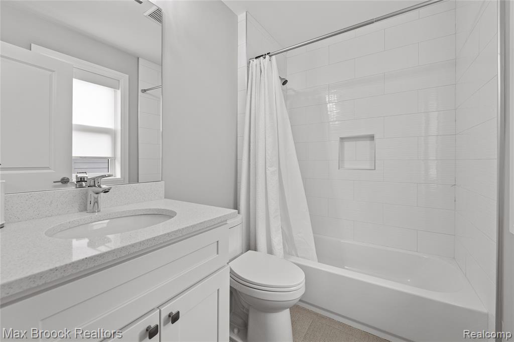 893 HAZEL Street, Birmingham, MI 48009 — Photo 22