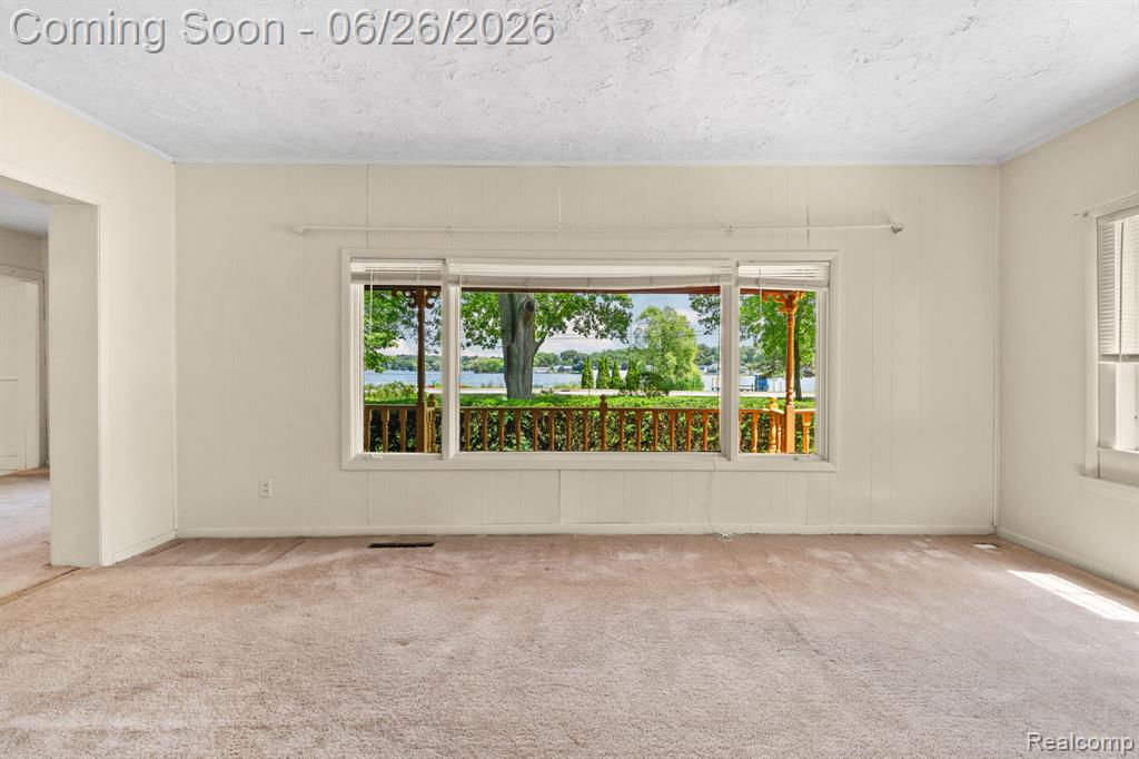 514 Lake Street, Howell, MI 48843 — Photo 6