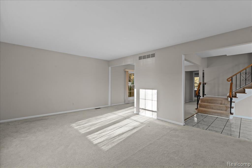 5394 Tequesta Drive, West Bloomfield, MI 48323 — Photo 9