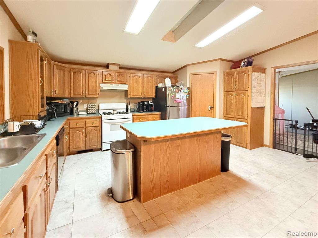 1928 White Oak Lane, Lot #260, Ypsilanti, MI 48198 — Photo 9