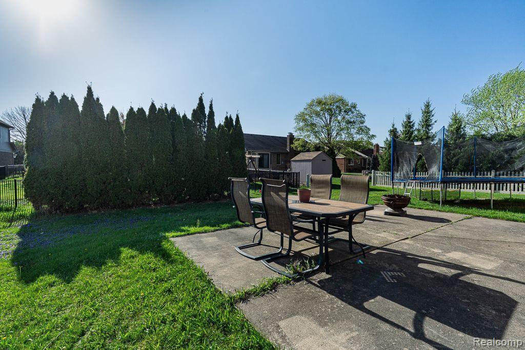 44053 TERRICAR Lane, Clinton Twp, MI 48038 — Photo 26
