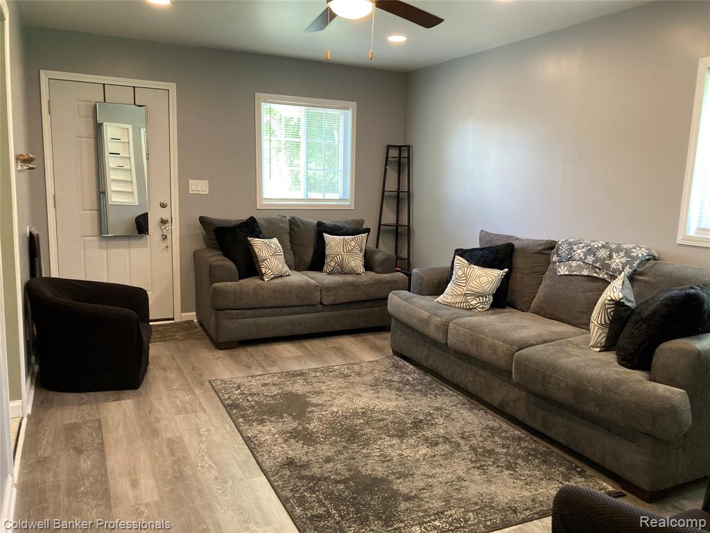 63 Parkdale Avenue, Pontiac, MI 48340 — Photo 5