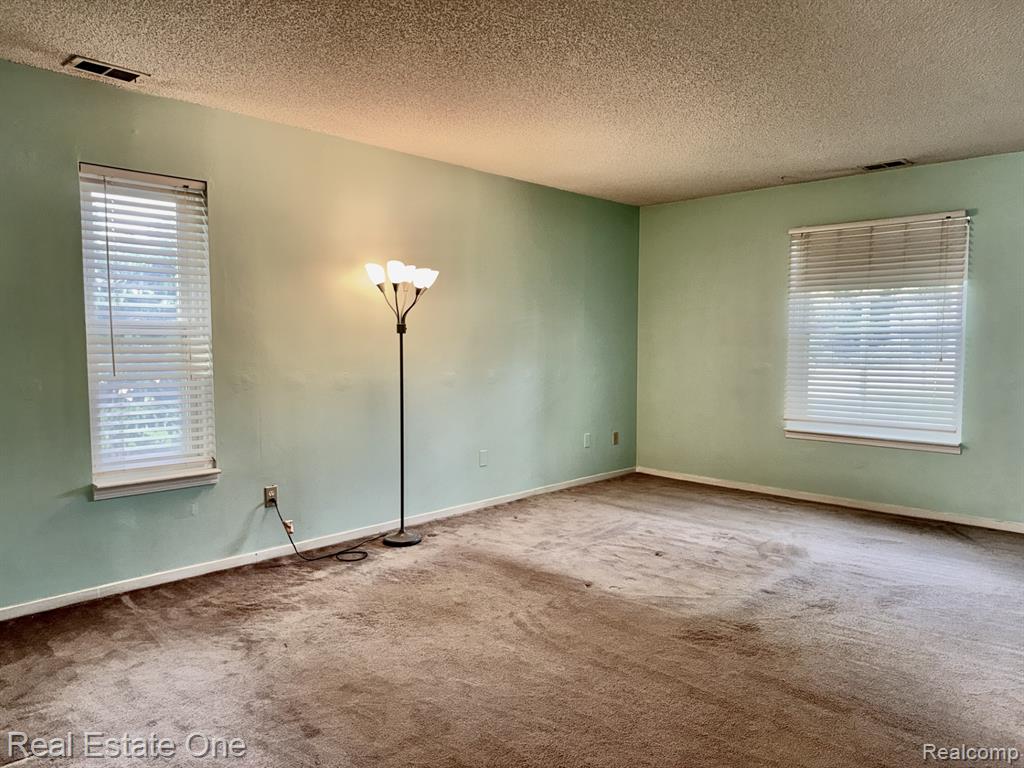 5096 Harbor Oak Drive, 31, Waterford, MI 48329 — Photo 34