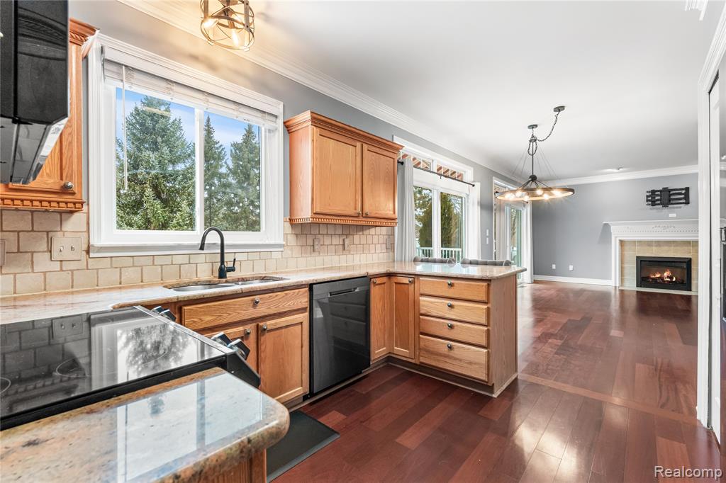 489 N Washington Street, Lake Orion, MI 48362 — Photo 10