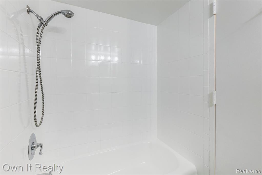 22700 GARRISON Street, 501, Dearborn, MI 48124 — Photo 12