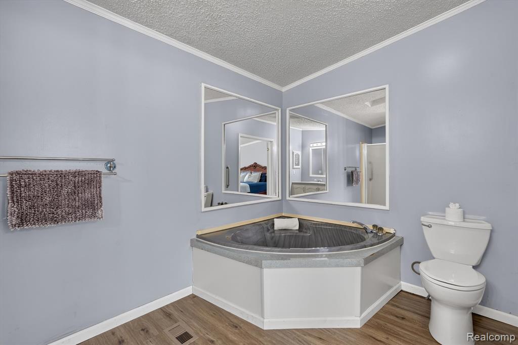 11595 Clearwater Drive, Fenton, MI 48430 — Photo 34
