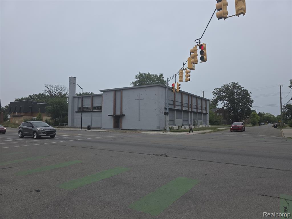 15760 E Warren Avenue - Photo 3