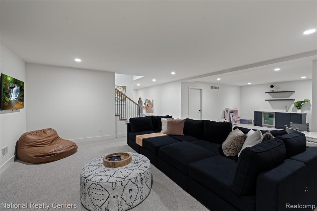 777 Wimbleton Drive, Birmingham, MI 48009 — Photo 59