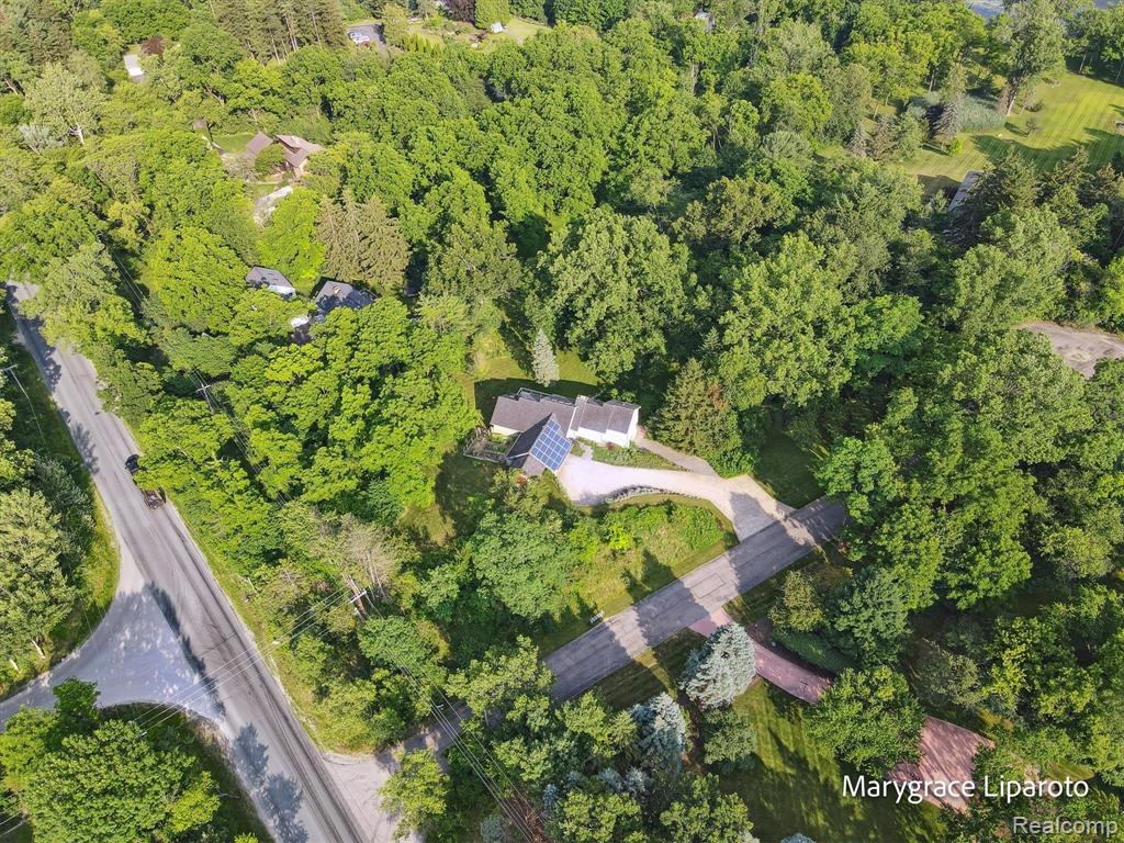 2172 Anns Way, Ann Arbor, MI 48105 — Photo 52
