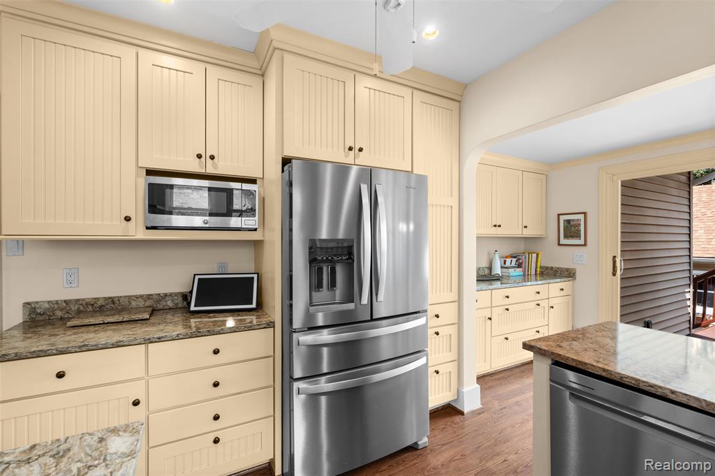 414 Cloverly Road, Grosse Pointe Farms, MI 48236 — Photo 26