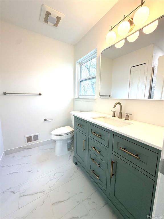 845 Canter Lane, Auburn Hills, MI 48326 — Photo 14