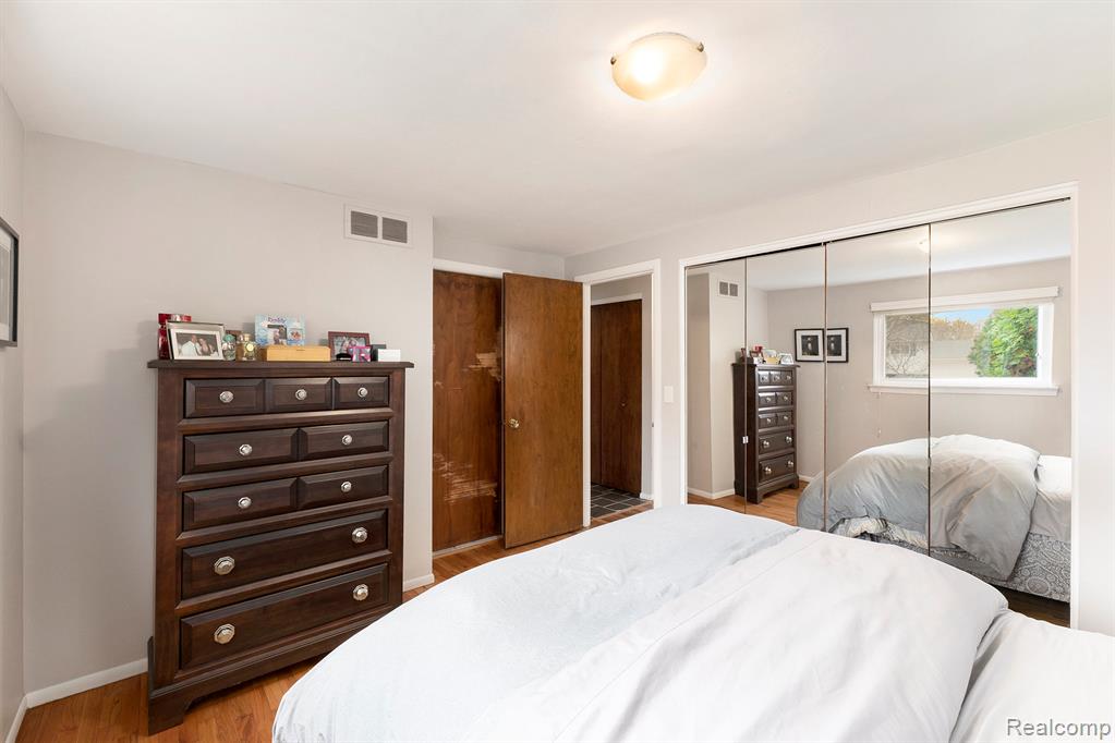 642 Provincetown Road, Auburn Hills, MI 48326 — Photo 12