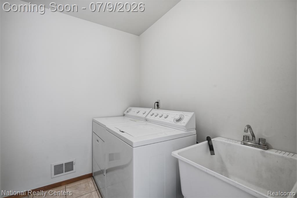6860 Bridgemont Drive, Canton, MI 48187 — Photo 18
