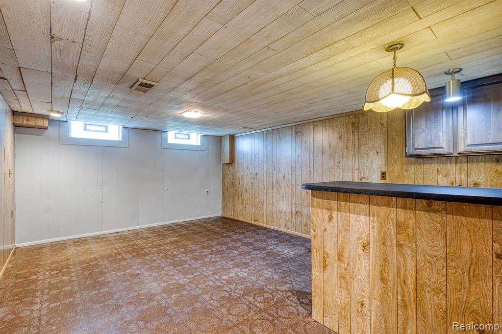 26188 SUMMERDALE Drive, Southfield, MI 48033 — Photo 30