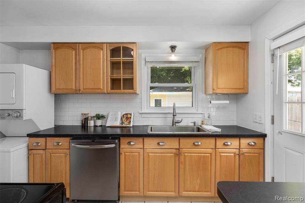 4614 Olivia Avenue, Royal Oak, MI 48073 — Photo 6