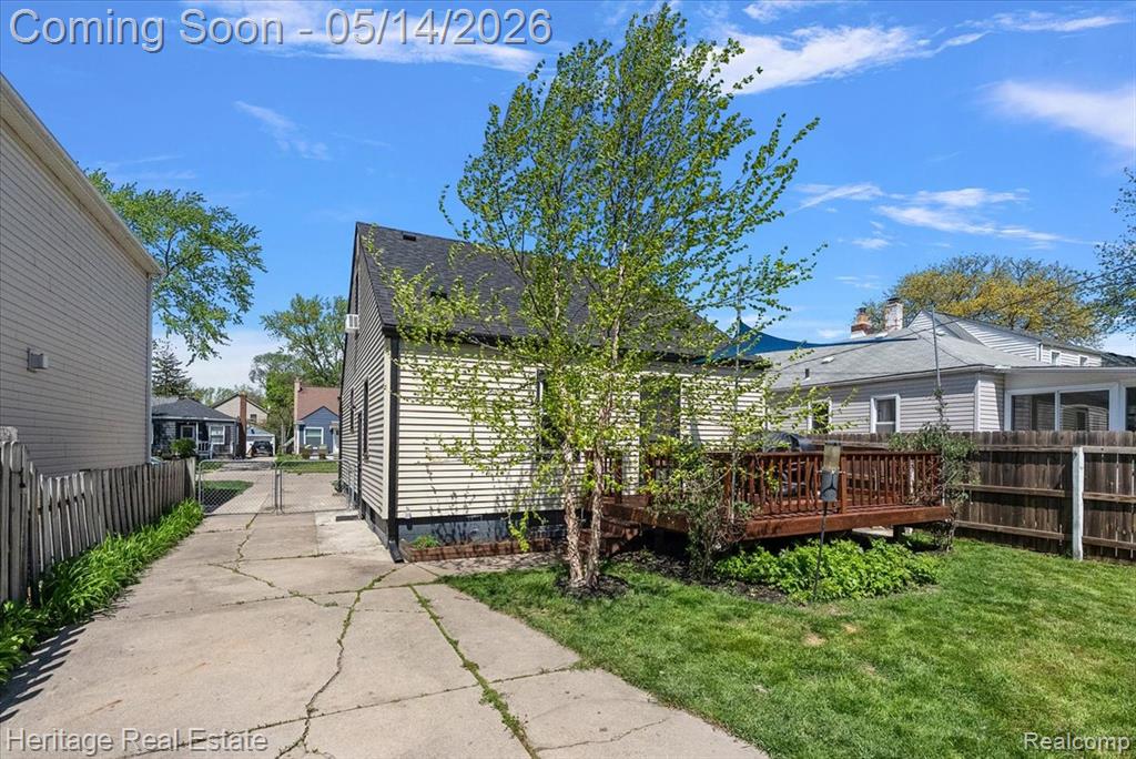 1349 West Boulevard, Berkley, MI 48072 — Photo 24