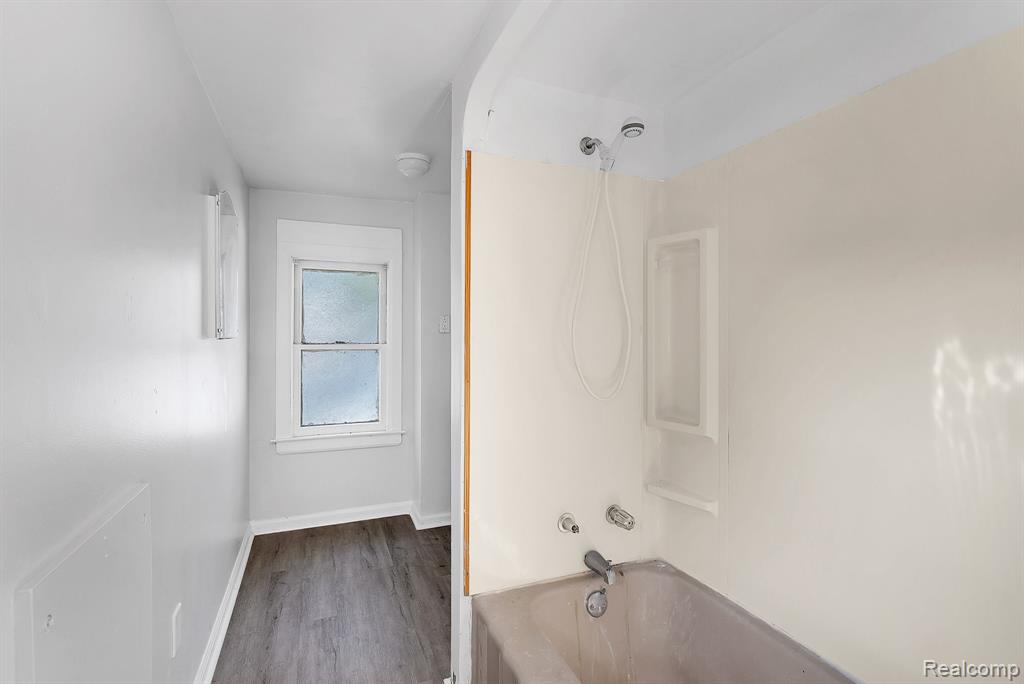 5706 Cardwell Street, Garden City, MI — Photo 24