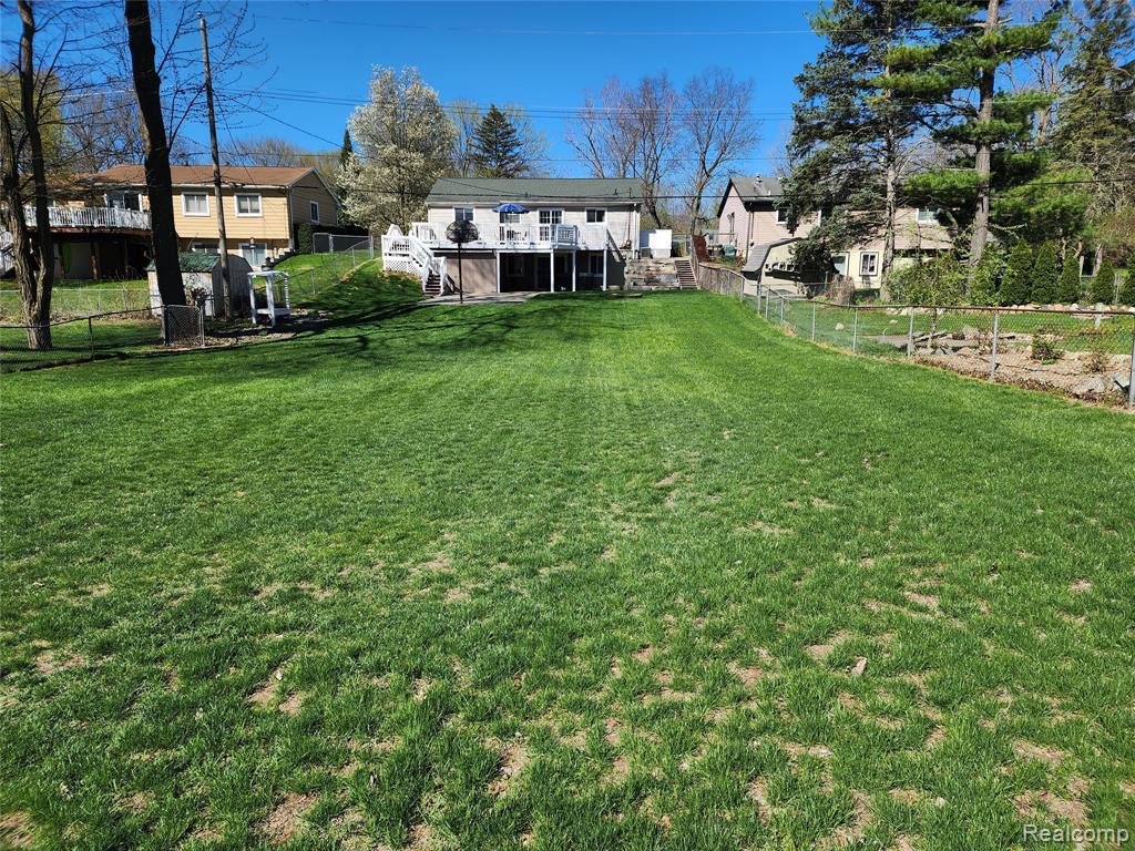 635 Sherry Drive, Lake Orion, MI 48362 — Photo 27
