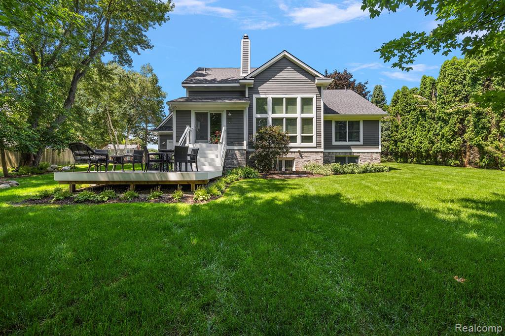 733 LONGFORD Drive, Rochester Hills, MI 48309 — Photo 85