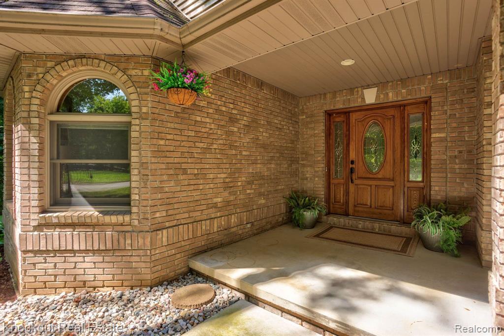 9763 BEECH TREE Lane, Frankenmuth, MI 48734 — Photo 6