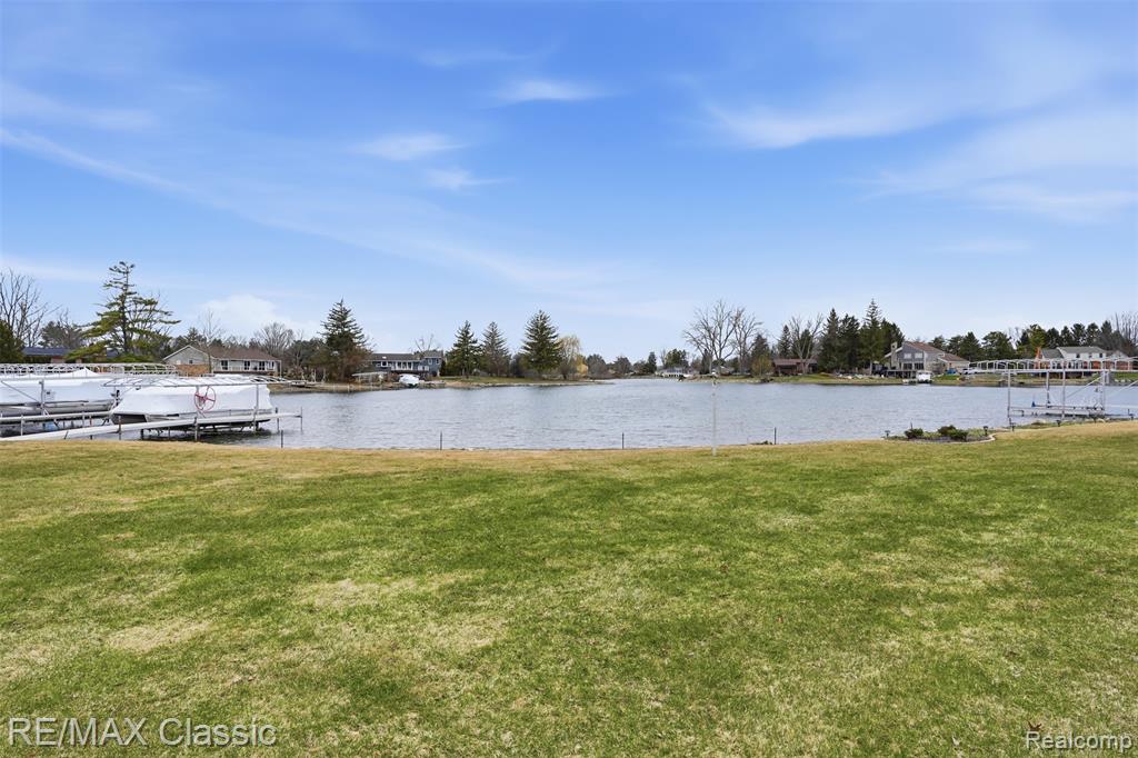 4871 Winewood Lane, Commerce Twp, MI 48382 — Photo 47
