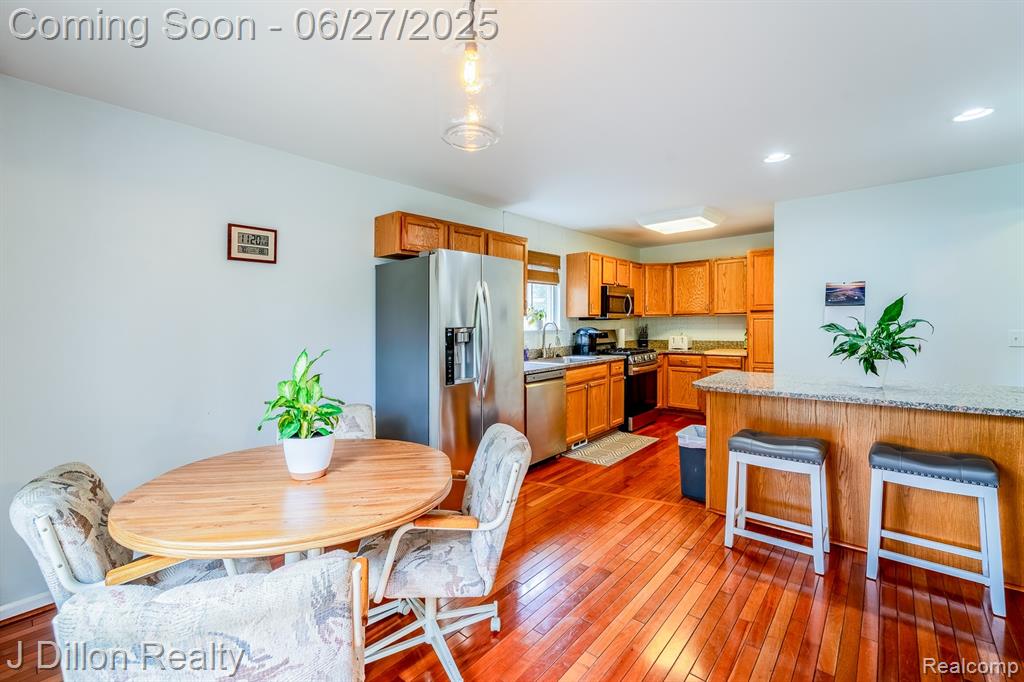 5778 Savoy Drive, Waterford, MI 48327 — Photo 11