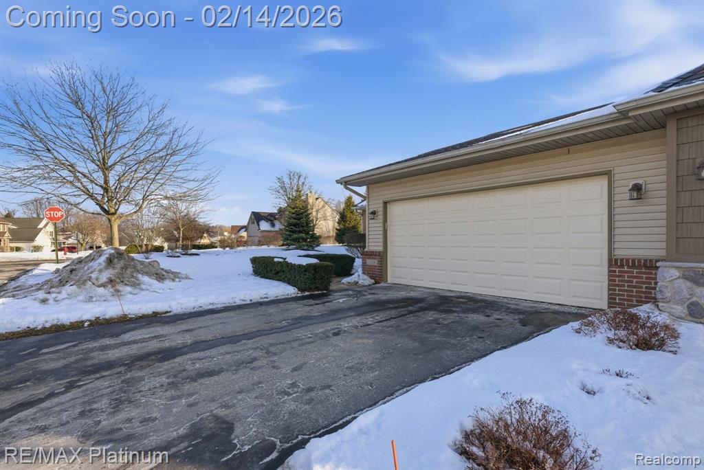 1239 Cedarwood Drive, Brighton, MI 48116 — Photo 3