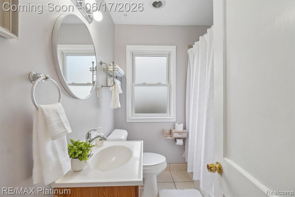 56 Charlevoix Street, Clawson, MI — Photo 4