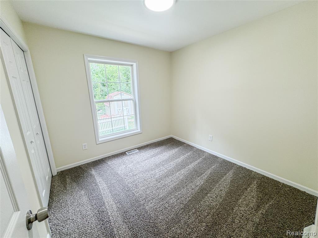 5323 Miller Road, Swartz Creek, MI 48473 — Photo 6