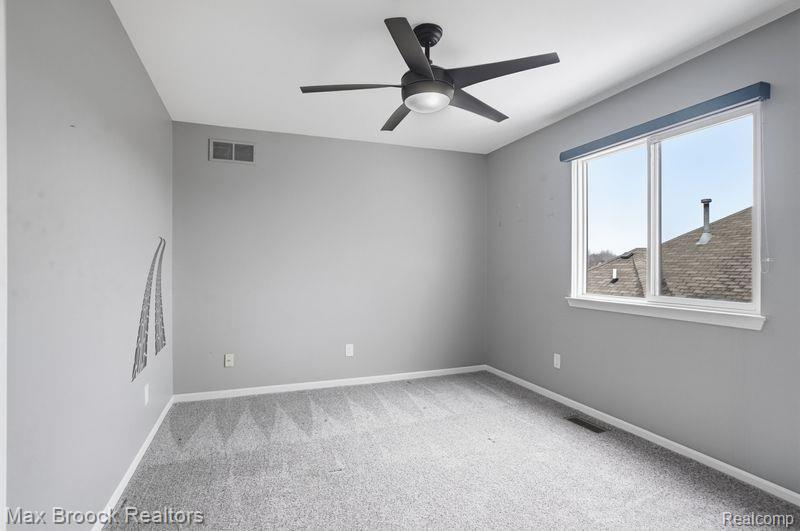 51141 Hook Drive, Macomb, MI 48042 — Photo 32