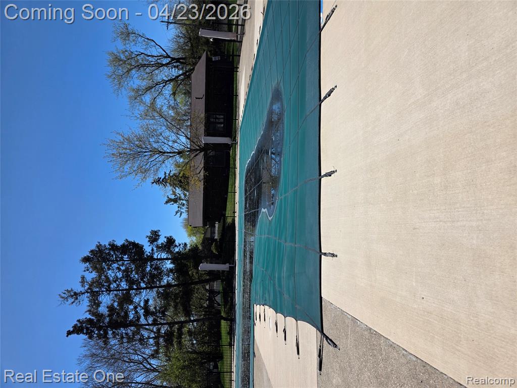 2898 Roundtree Drive, Troy, MI 48083 — Photo 50
