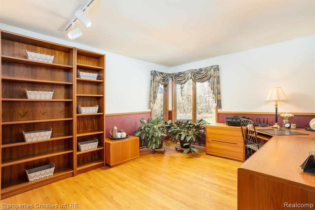 9293 BROOKVILLE Road, Plymouth, MI 48170 — Photo 34