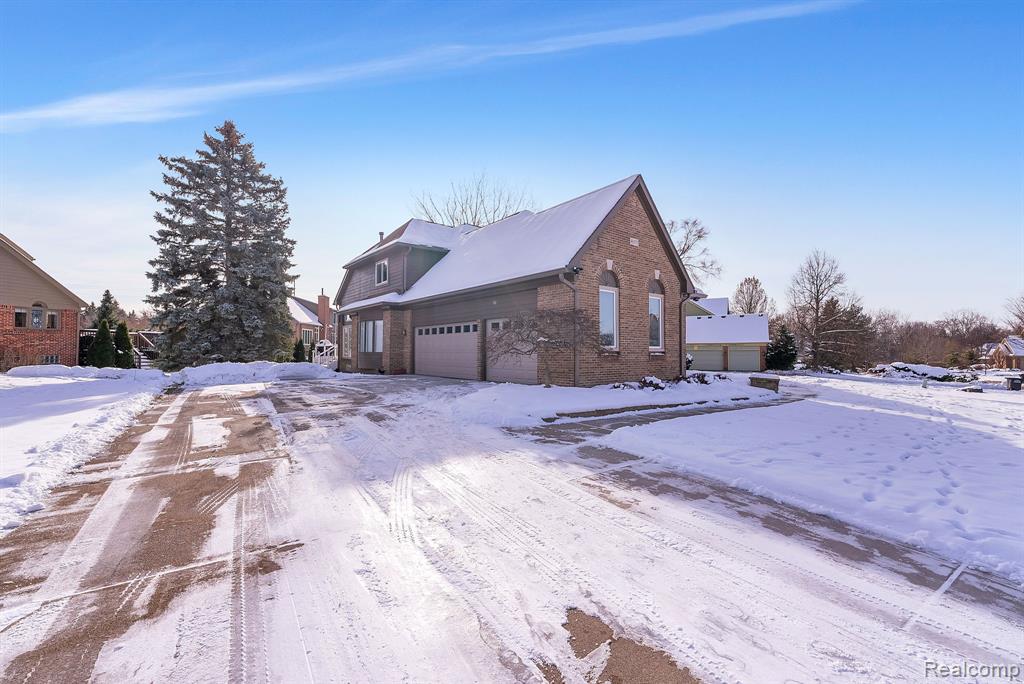 46575 Red Oak Drive, Northville, MI 48168 — Photo 13