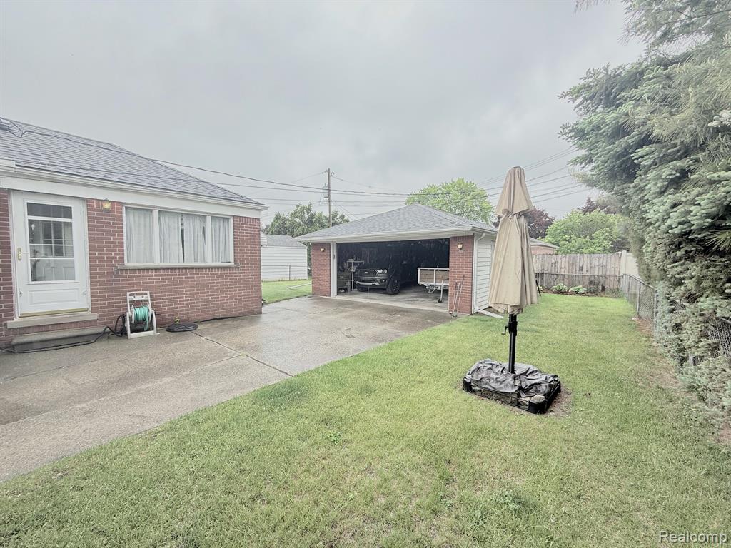 9222 FOX Avenue, Allen Park, MI 48101 — Photo 32