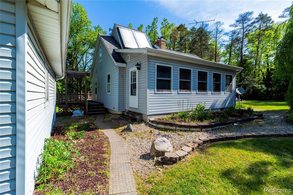 9051 Vienna Road, Otisville, MI 48463 — Photo 4