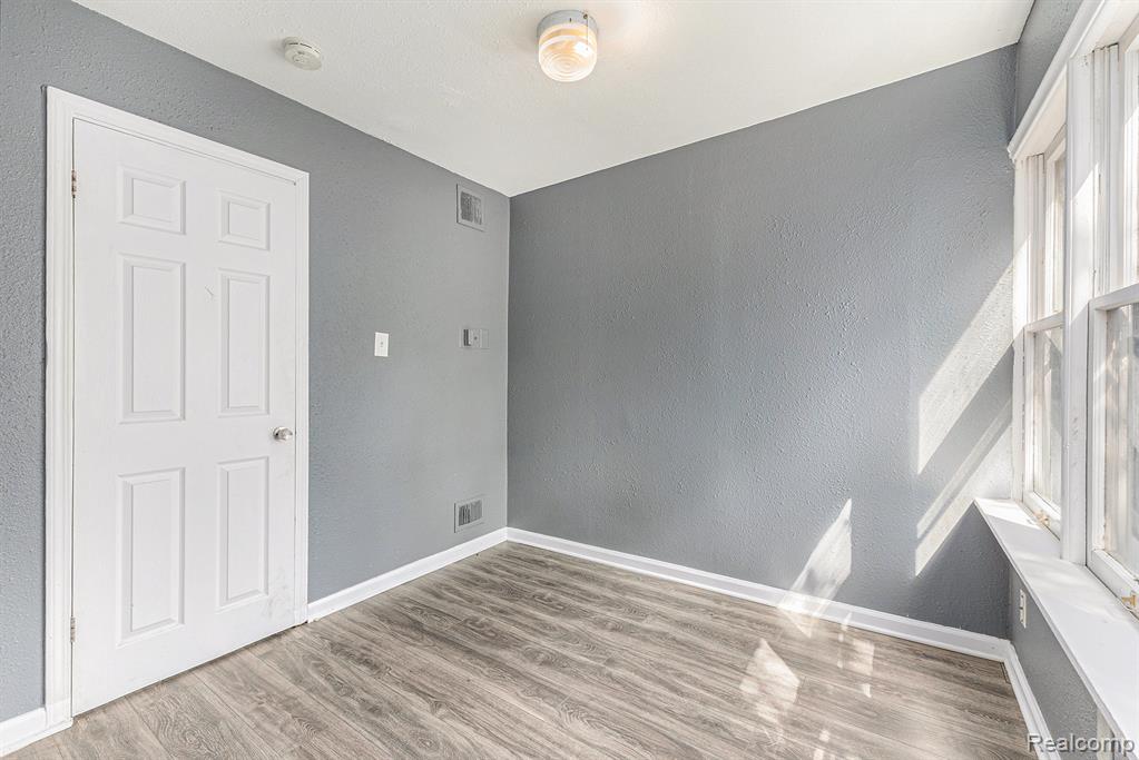 11472 Cadillac Avenue, Warren, MI 48089 — Photo 17