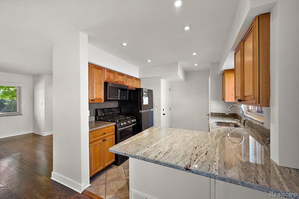 975 N Old Woodward Avenue, Birmingham, MI 48009 — Photo 15