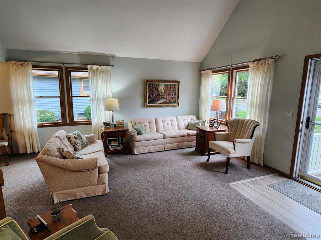 11 Cambridge Park, 11, Frankenmuth, MI 48734 — Photo 3