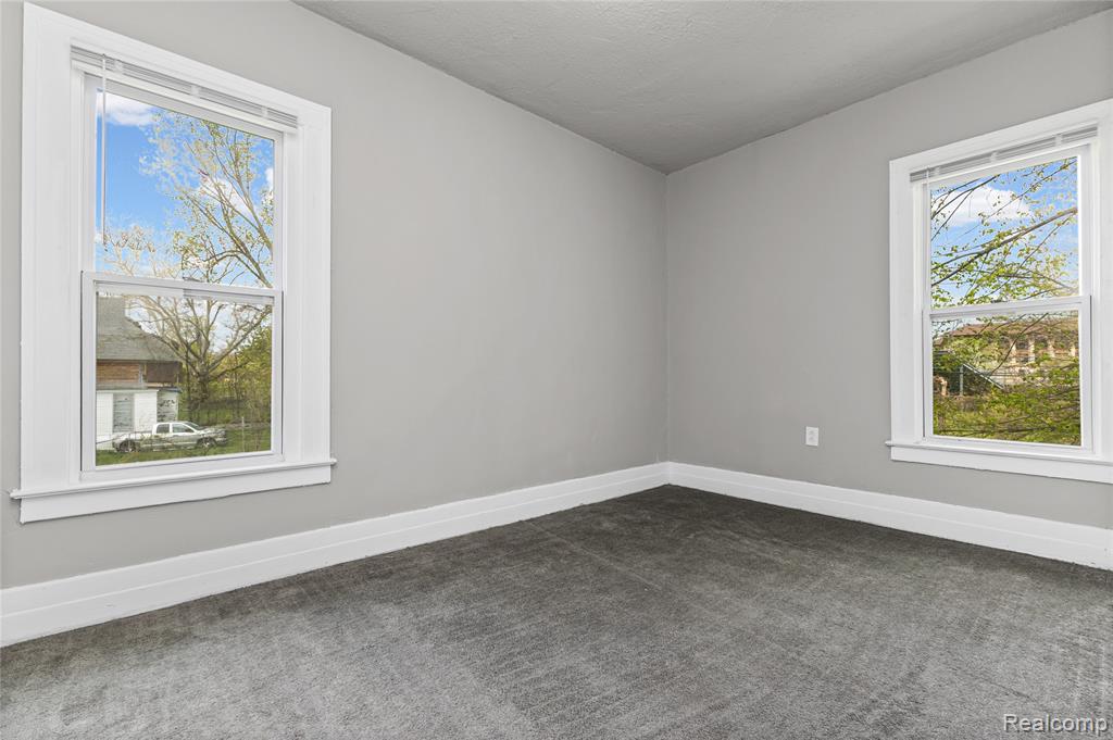 3010 Montclair Street, Detroit, MI 48214 — Photo 44