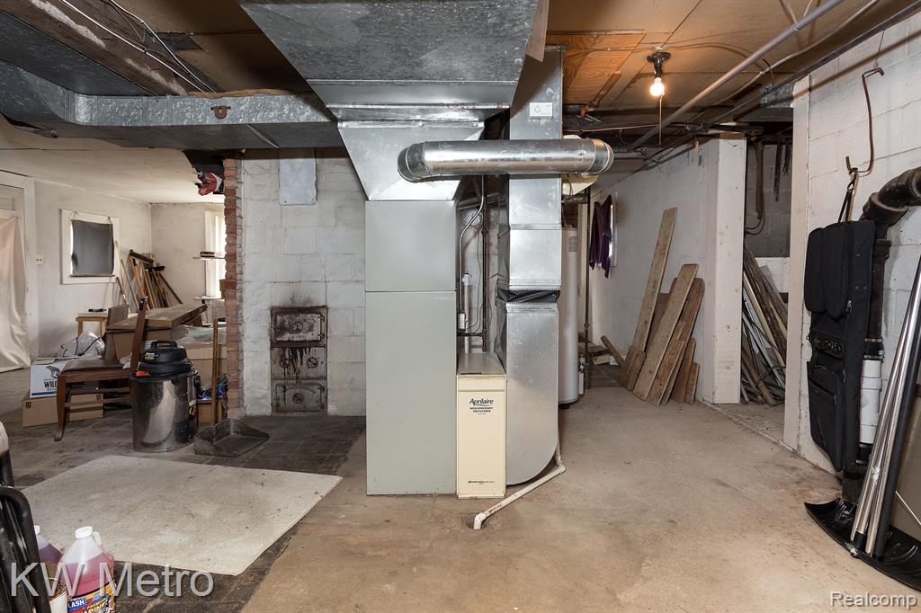 49151 RIDGE Court, Northville, MI 48168 — Photo 26