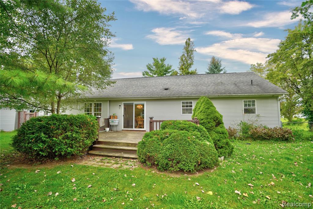 5206 Lippincott Boulevard, Burton, MI 48519 — Photo 41