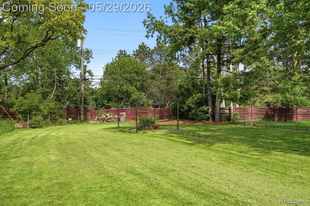 14338 Shadywood Drive, Plymouth, MI 48170 — Photo 29