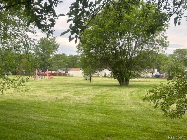 1212 HAMPSHIRE Drive, Canton, MI 48188 — Photo 6