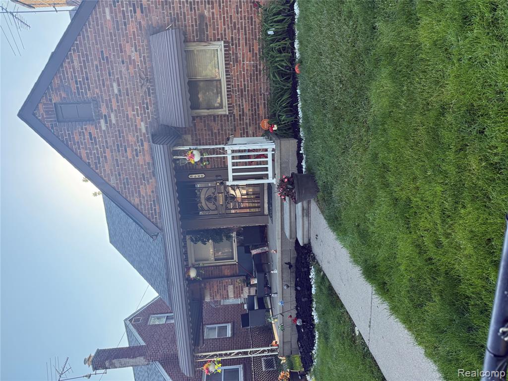 8640 Warwick Street, Detroit, MI 48228, Detroit, MI, 48228