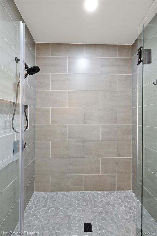 7515 Hiddenbrook Lane, Bloomfield Hills, MI 48301 — Photo 21
