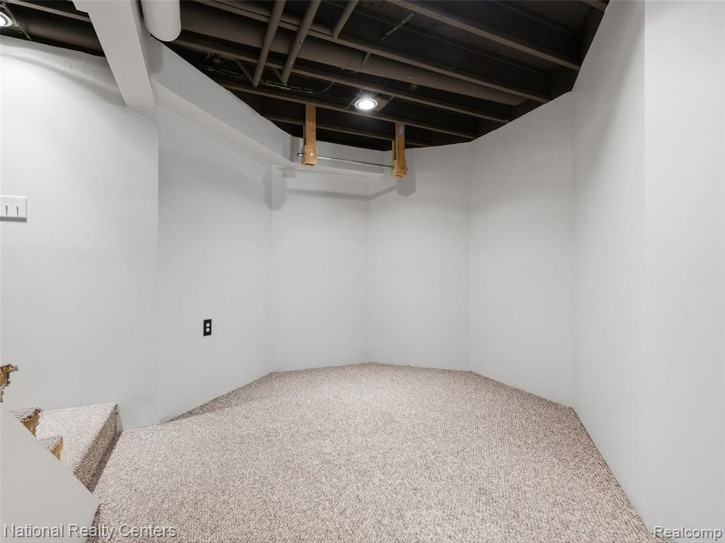 675 W Leonard Road, Leonard, MI 48367 — Photo 38