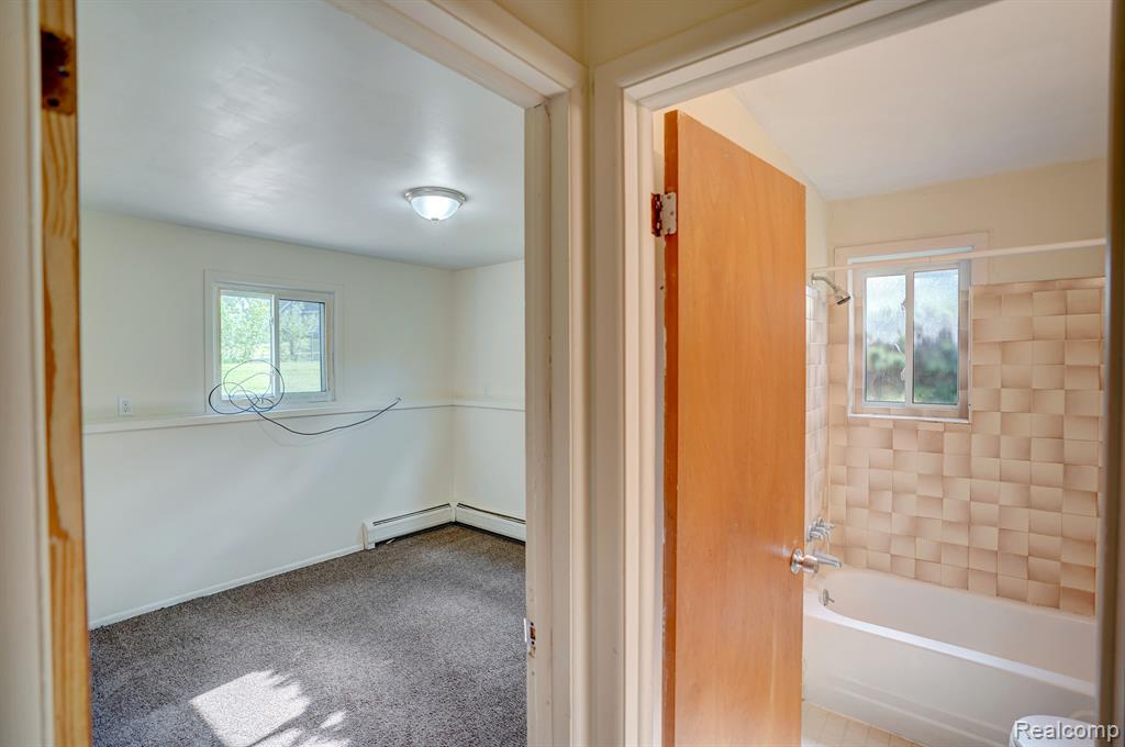 943 BRADLEY Avenue, Flint, MI 48503 — Photo 20